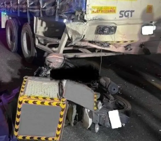 La Policía de Dubai divulgó esta foto del accidente.