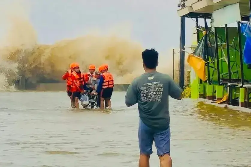 Vietnam ha movilizado a miles de militares para asistir en las labores de evacuación y respuesta. (Fuente externa)