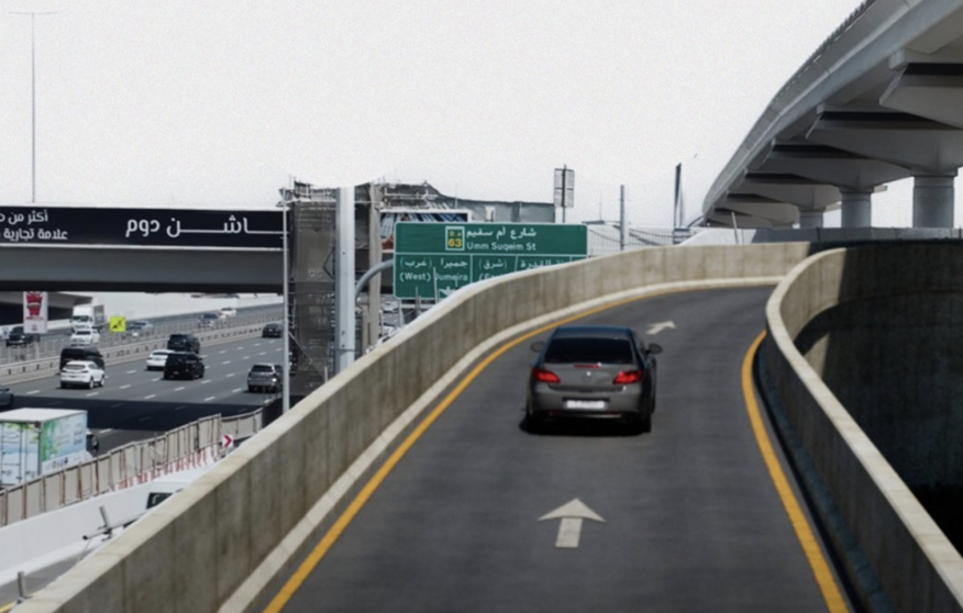 El puente de acceso a Mall of the Emirates. (X)