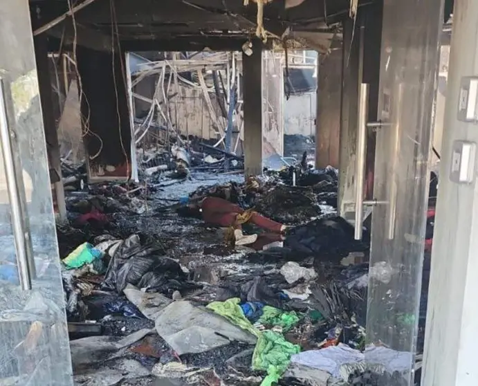 Estado de la tienda tras el incendio. (Fuente externa)