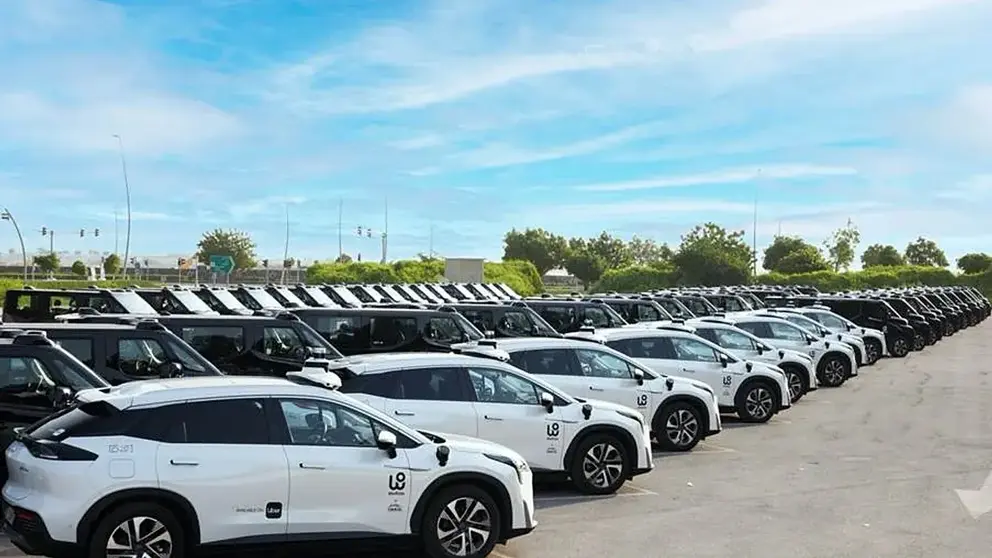 El innovador servicio de robotaxi en Abu Dhabi es el primero en su tipo fuera de Estados Unidos y marca la cuarta expansión de Uber en el mercado de taxis autónomos. (Fuente externa)