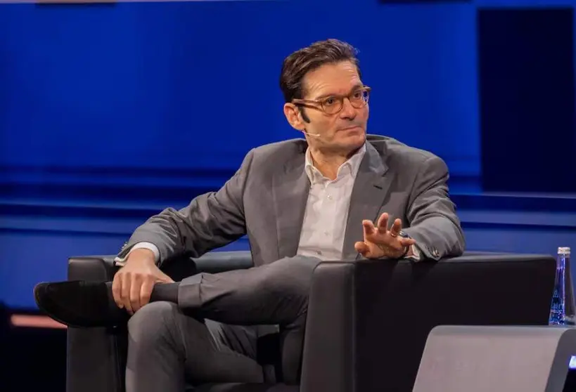 El presidente del Grupo Prisa en una imagen del foro Bridge Summit de Abu Dhabi.