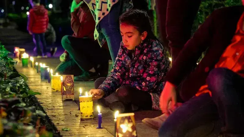 Los alumbrados son una de las tradiciones navide&ntilde;as m&aacute;s importantes para los colombianos. (Procolombia)