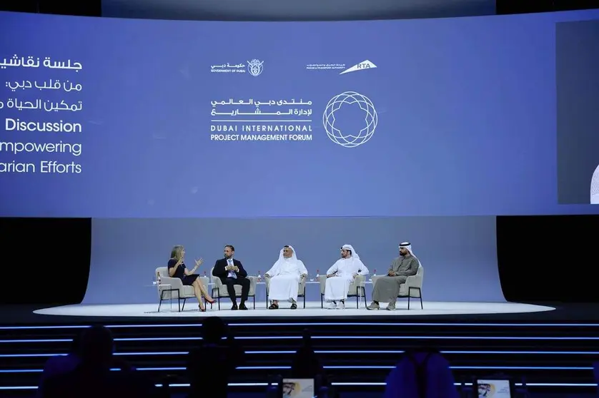 Mesa redonda titulada "Desde el Coraz&oacute;n de Dubai: Empoderando Vidas a trav&eacute;s de Esfuerzos Humanitarios". (WAM)