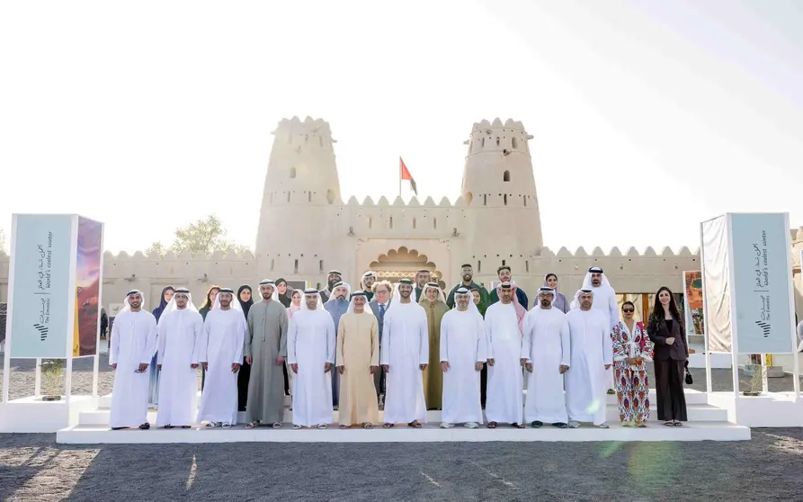 Un momento de la presentaci&oacute;n de datos por la campa&ntilde;a  de turismo de EAU. (WAM)