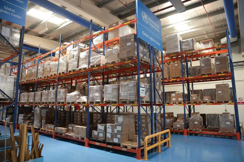 Almacenes en  Dubai Humanitarian City. (WAM)