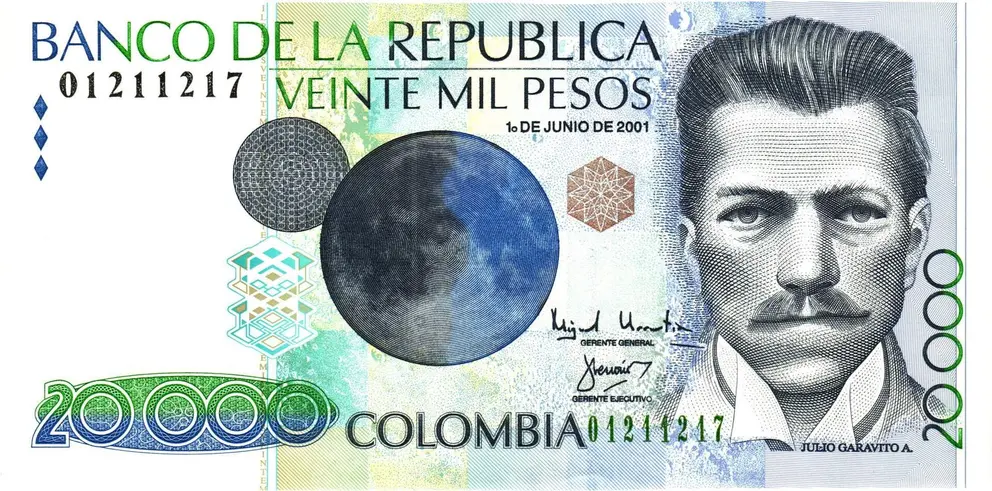 Billete colombiano de 20.000 pesos con la imagen de Julio Garavito.