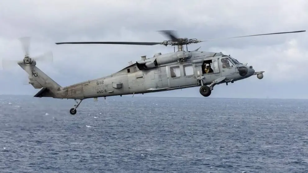 Un helic&oacute;ptero modelo MH-60S Seahawk. (X)