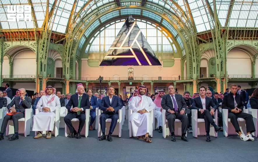 El pr&iacute;ncipe heredero de Arabia asiste, junto a Macron, a la ceremonia de clausura de la Copa Mundial de Esports 2026 en Par&iacute;s. (SPA)