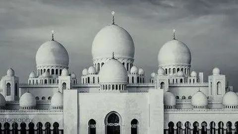  Impresionante v&iacute;deo timelapse de la Gran Mezquita Sheikh Zayed de Abu Dhabi