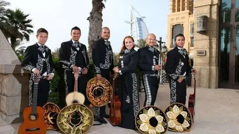 El grupo residente latino Mariachi actuar&aacute; durante la fiesta. Foto: El Correo.