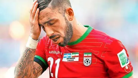 Los futbolistas que juegan en Qatar y Rusia, deberán vestir camiseta de manga larga.