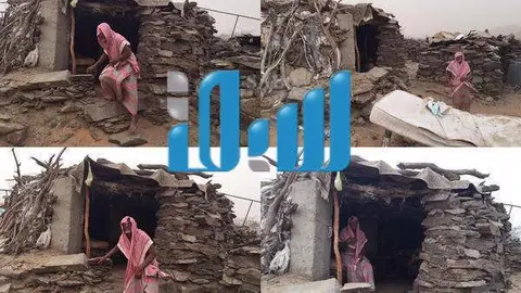 Mohammed Abdullah Ahmed junto a la casa donde vive. Foto: Sabq.