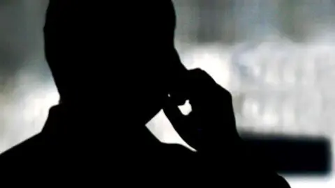 La Polic&iacute;a investiga las estagas telef&oacute;nicas.
