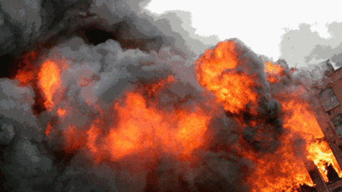 Arabia informó que dos personas resultaron heridas a causa del incendio en el hotel.