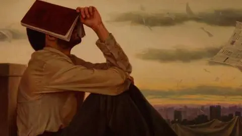 Un hombre llamó a emergencias para solicitar opinión sobre un poema que acababa de escribir.