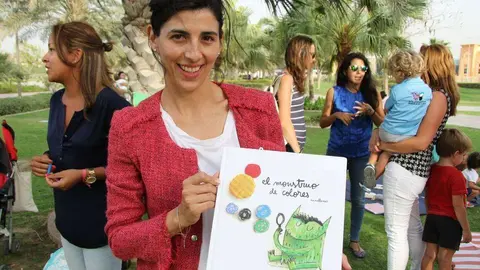 Montserrat Bassa, impulsora de 'La Hora del Cuento en Dubai'.