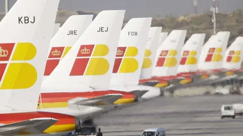 Aviones de Iberia en el aeropuerto de Madrid.