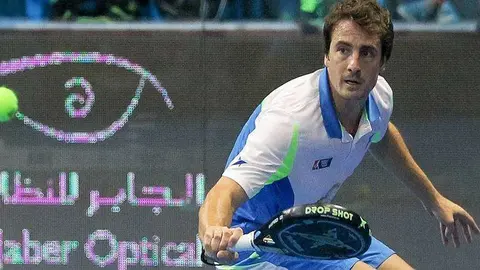 Un participante del Dubai Padel Tour.