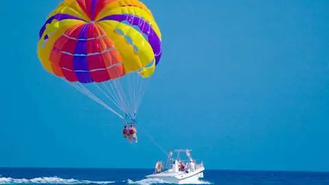 El trágico suceso se produjo cuando falló el motor del barco.