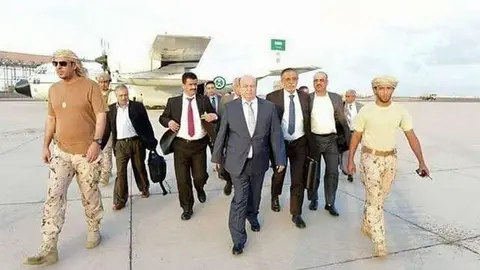 La llegada del Presidente Hadi a la ciudad de Adén.