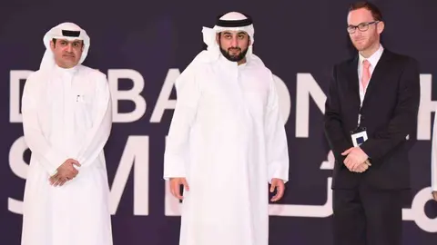 El jeque Ahmad Bin Mohammed Bin Rashid Al Maktoum con Juan Pablo Nabás.