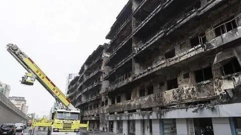 Una imagen del edificio siniestrado en Deira.