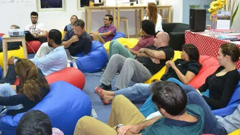 Un momento de la sesión 'Cine y Libros' desarrollada en la UCAM. (Suhail Ali)