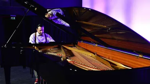 Pieza a piano. (M.K.A)