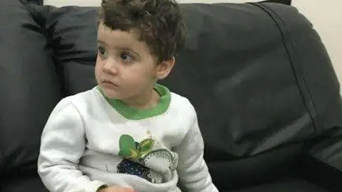 La niña fue rescatada en un piso en Riad.