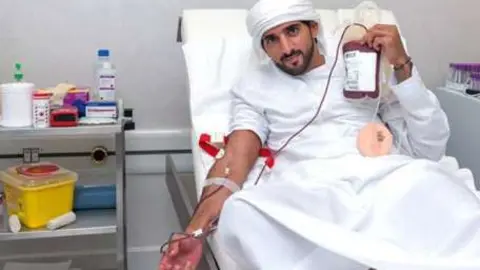 El príncipe heredero de Dubai es un asiduo del centro de donantes de sangre.