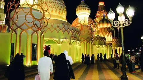 Portada principal de Global Village. (EL CORREO DEL GOLFO)