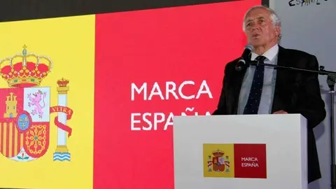 Carlos Espinosa de los Monteros, alto comisionado para la Marca España, durante su intervención en el evento 'Fashion 'N' Spain' en Dubai. (EL CORREO DEL GOLFO)