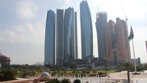 Abu Dhabi invertirá en mejoras de infraestructura.