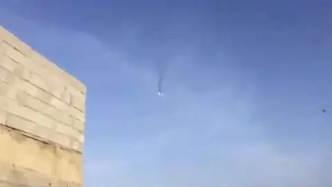 Captura del vídeo de la caída del avión del ejército de Baréin.