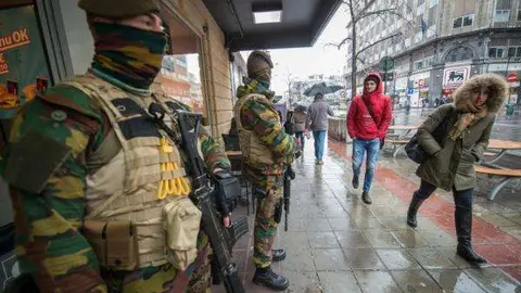 Bruselas ha extremado en sus calles las medidas de seguridad. (Efe)