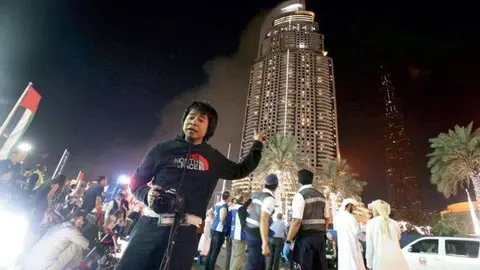 El filipino después de ser atendido por el incendio.