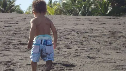 Uno de los niños en el sitio web estadounidense.