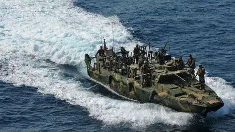 Una embarcación de Estados Unidos similar a las que han sido retenidas por Irán en el Golfo