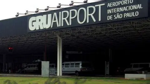 Imagen de la entrada del Aeropuerto de Sao Paulo en Brasil.