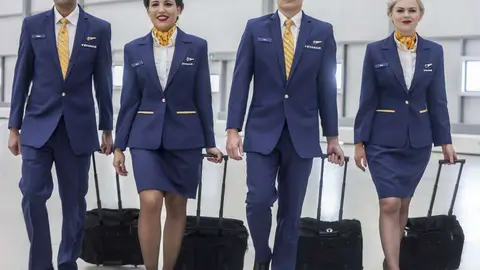 Personal de cabina de Ryanair.