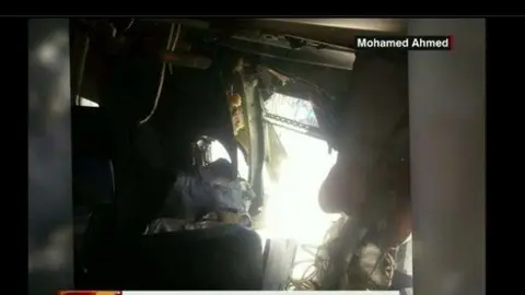 Imagen del estado del avión después de la explosión.