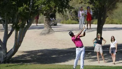 Rafa Cabrera en el Emirates Golf Club de Dubai.
