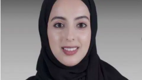 Shamma AlMazrui, ministra de Estado de la Juventud.