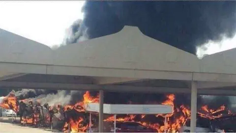 Unos 30 vehículos se han visto implicados en el siniestro.