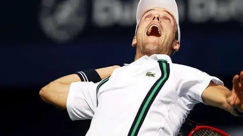 Roberto Bautista gana su primer partido en Dubai.