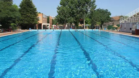 El menor entró en la piscina de adultos del hotel.