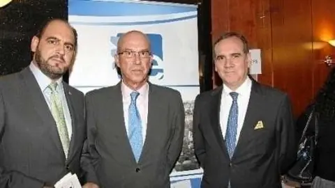De izquierda a derecha, Arturo Manso, José Eugenio Salarich y Gonzalo Garland.
