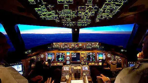 Pilotos al mando de una aeronave.