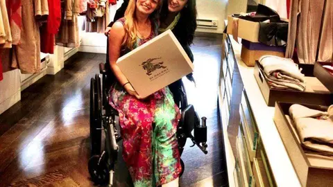 Las dos jóvenes estudiantes fallecidas en Dubai.